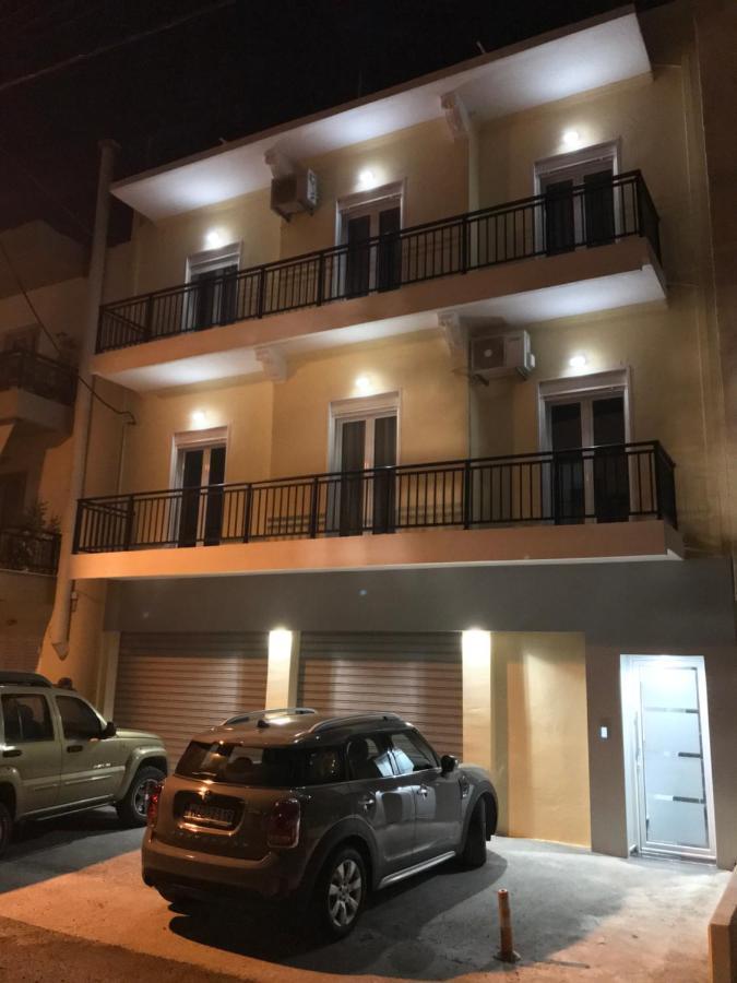 Midway Point Apts 伊拉克利翁 外观 照片